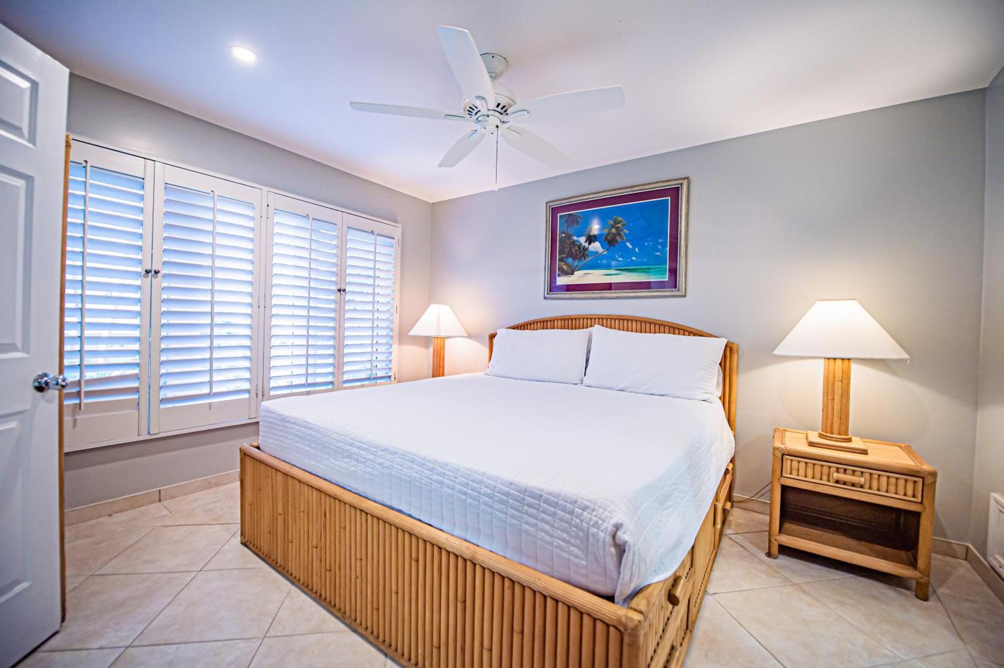 Seven Mile Beach Resort George Town Exterior foto